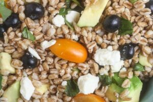 Summer Farro Salad from Lauren Kelly Nutriiton