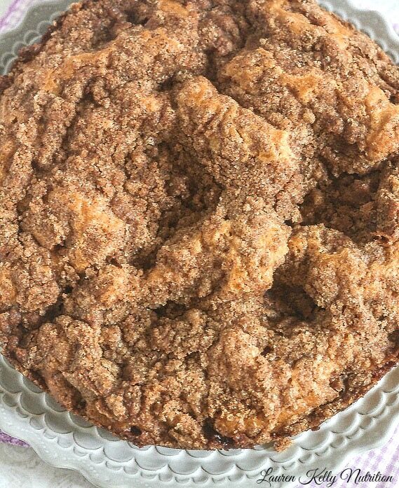 Overhead picture of coffee cake.