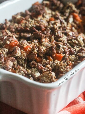 Maple Sweet Potato Casserole is vegan and has no unrefined sugars! It's crazy delicious and perfect for the holidays! www.laurenkellynutrition.com