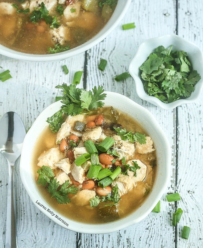 This White Chicken Chili is healthy, low carb and delicious!