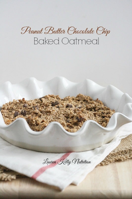 This Peanut Butter Chocolate Chip Baked Oatmeal takes minutes to prepare, is insanely delicious and tastes like a big, oatmeal cookie! #glutenfree #vegan #dairyfree