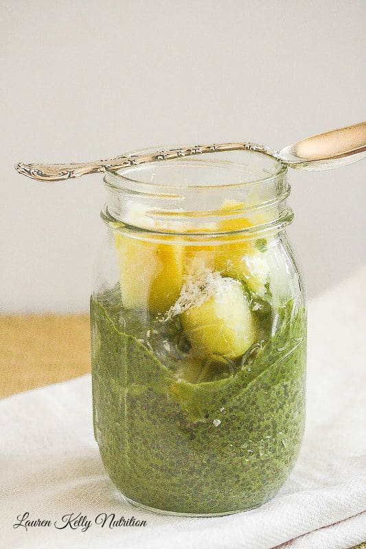 Green Tea Matcha Chia Pudding Parfaits from Lauren Kelly Nutrition #vegan