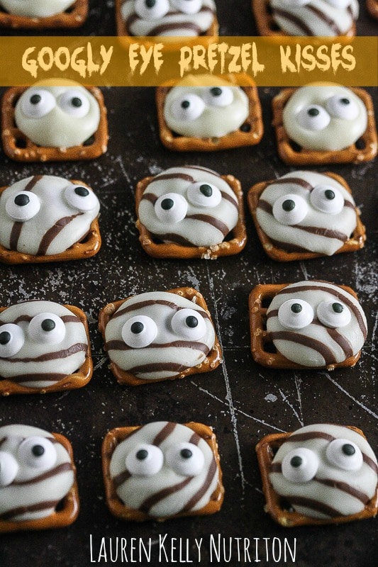 Picture of googly eye pretzel kisses close up and title text on top.