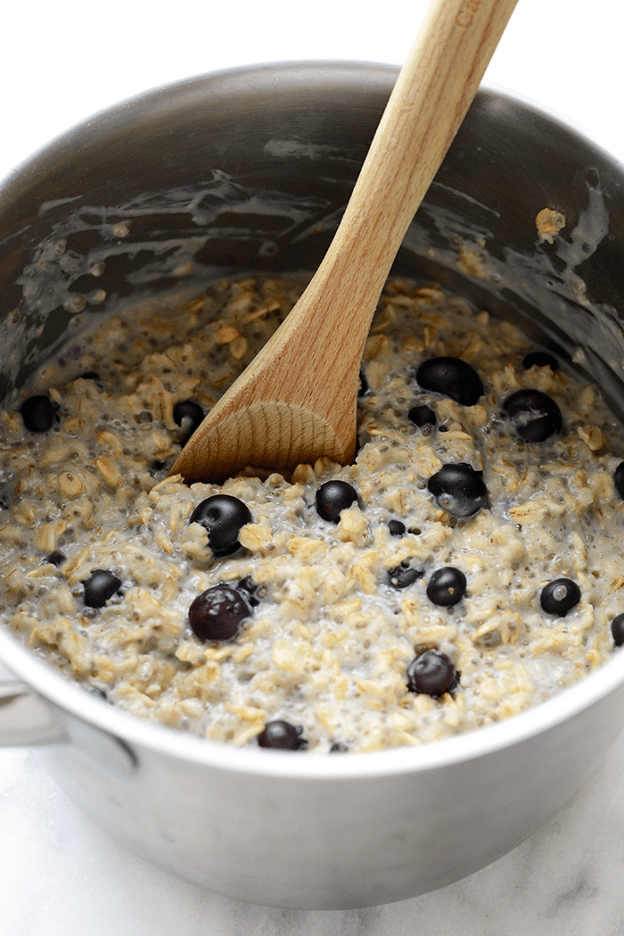 Blueberry Chia Oatmeal in a white pot.