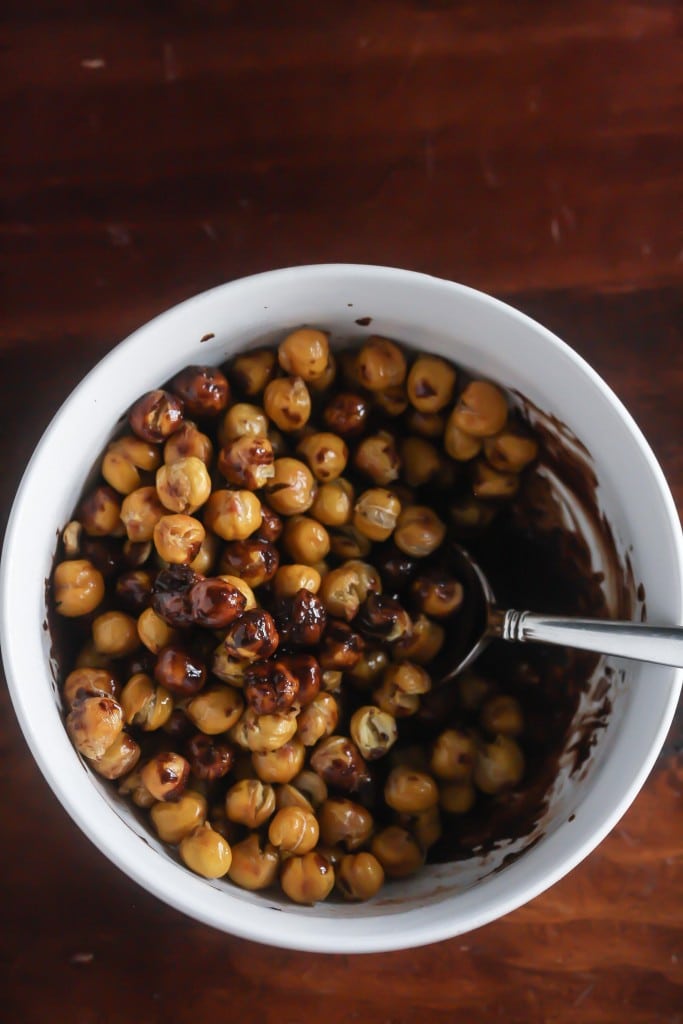 Chocolate Roasted Chickpeas Recipe - Lauren Kelly Nutrition