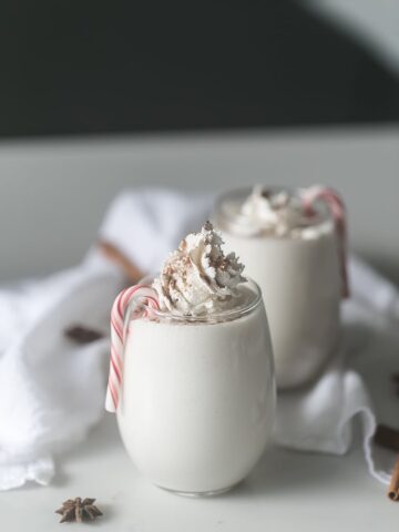 This Skinny Peppermint Eggnog is healthy, easy and made without eggs! From Lauren Kelly Nutrition