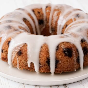 Tender lemon blueberry cake with a wonderfully light lemon glaze, this is low carb, gluten free, sugar free and seriously delicious.