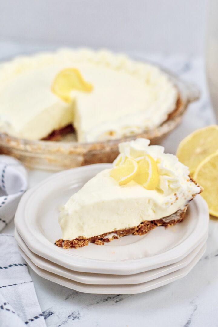 No Bake Lemon Mousse Pie - Lauren Kelly Nutrition